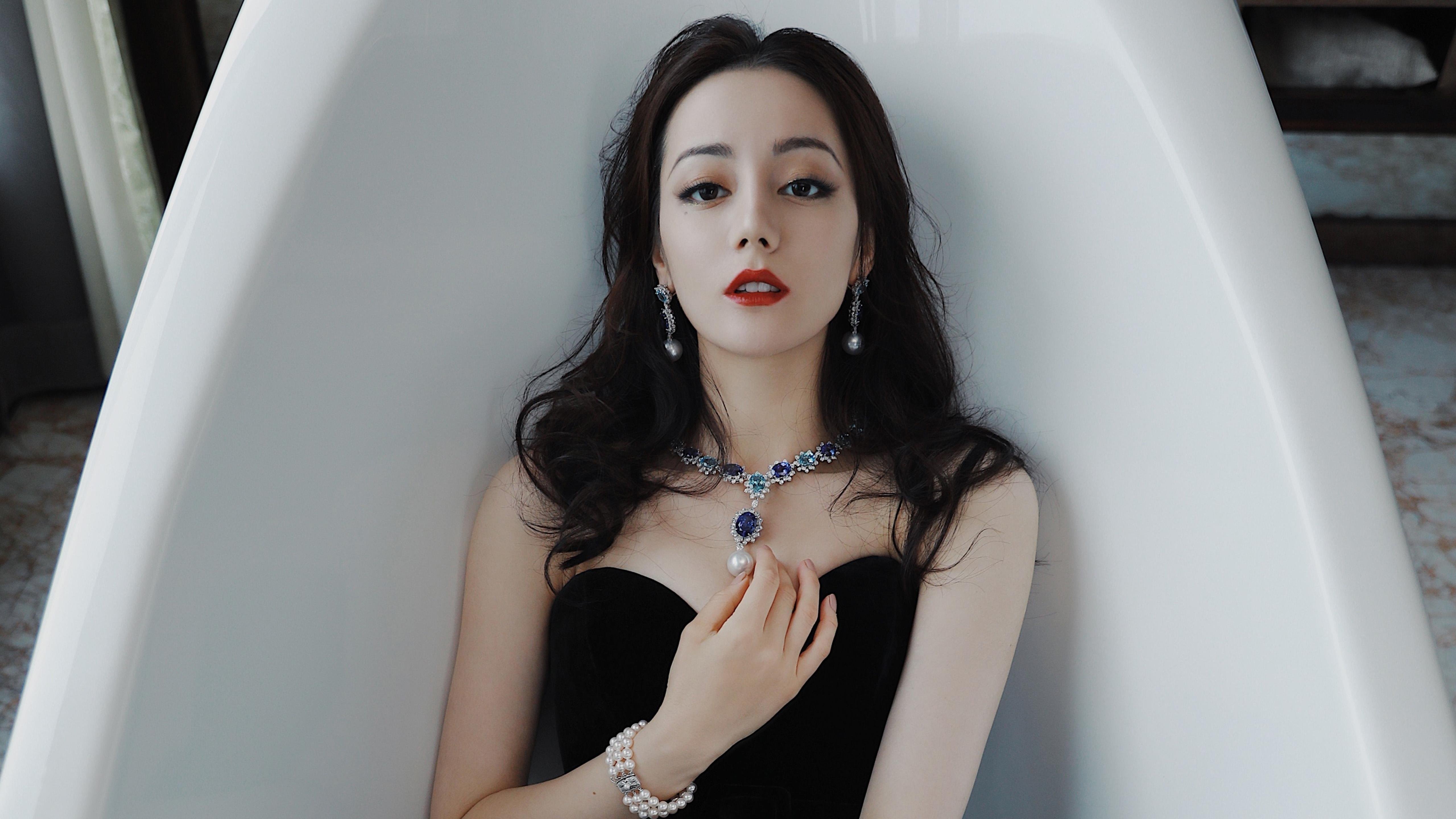 _运动馆灯光秀：科技点亮运动时刻_，运动场灯光