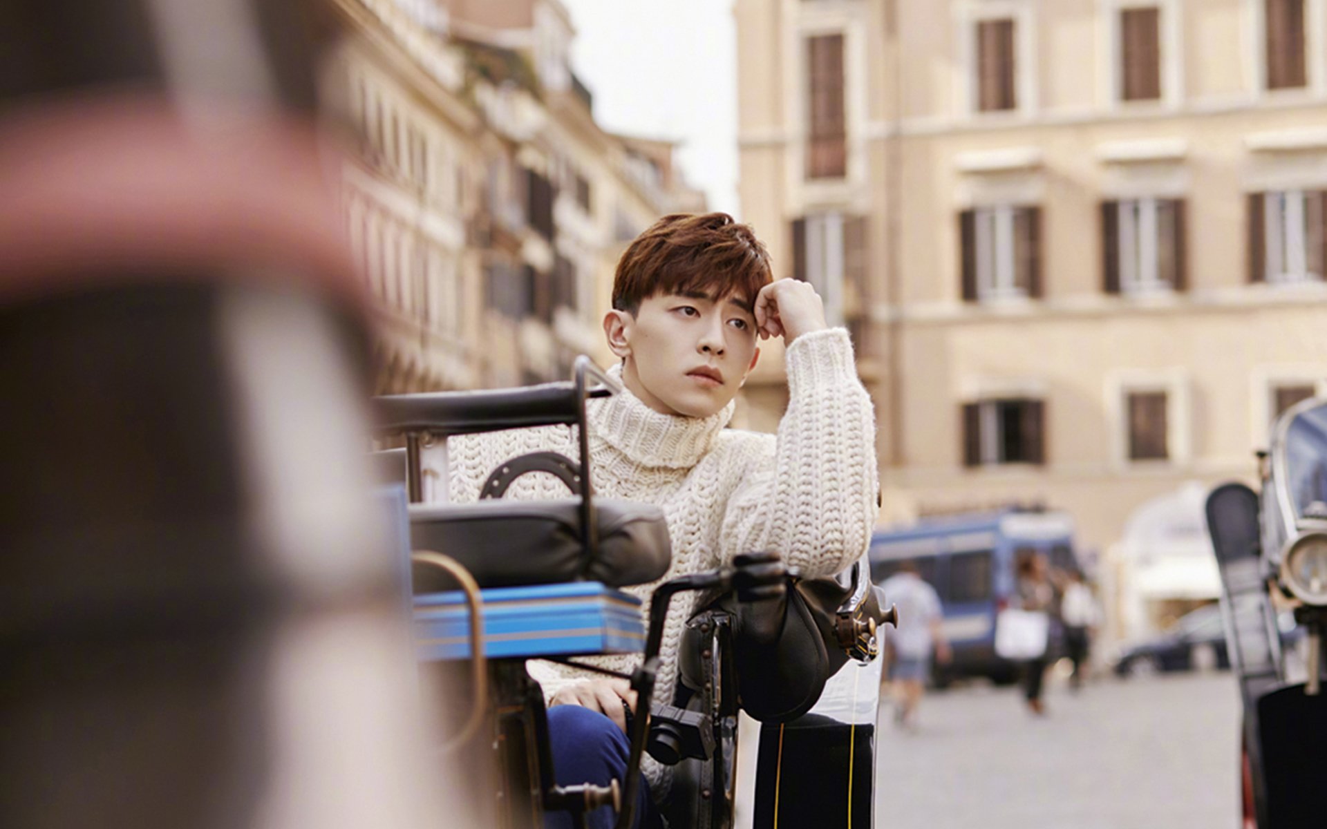 开云体育下载网页版-“东安湖赛场：飞扬的风帆与激情的竞技”