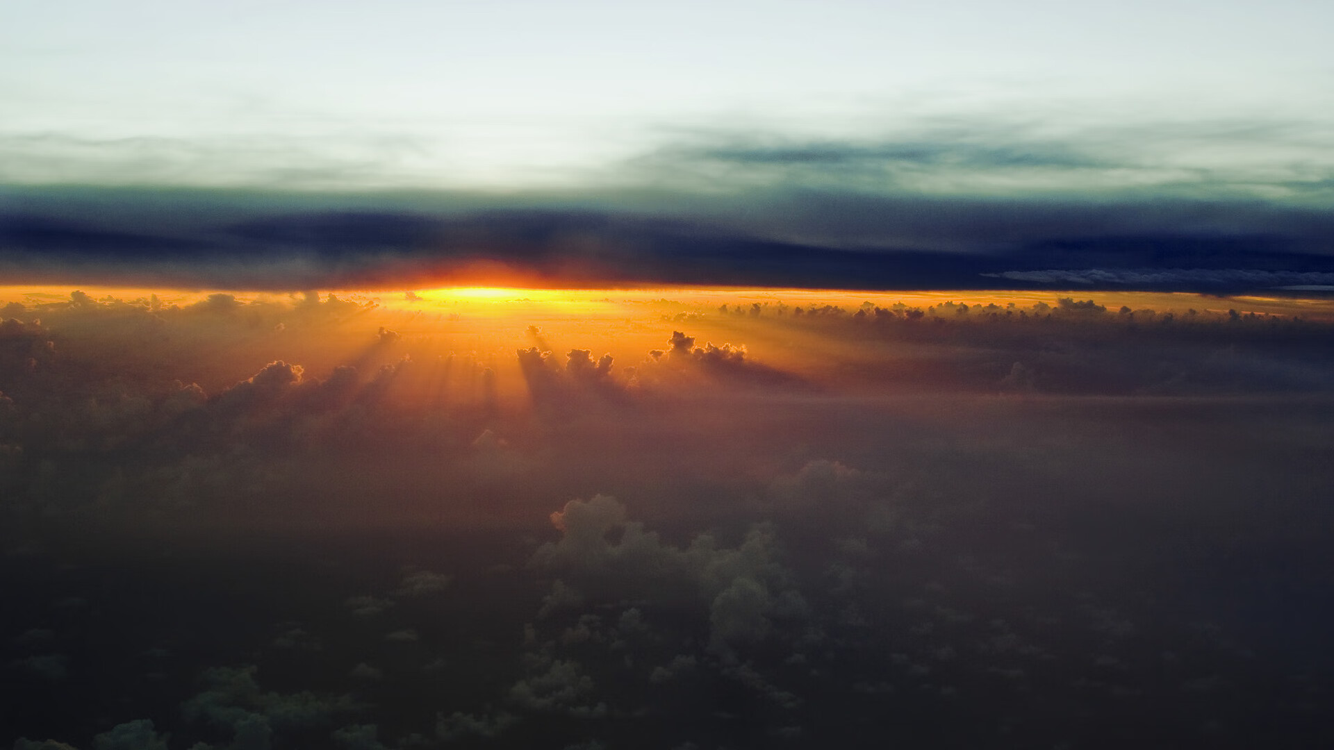 “东安湖赛场:飞扬的风帆与激情的竞技”